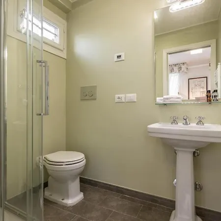 Apartment 4br With Splendid View *